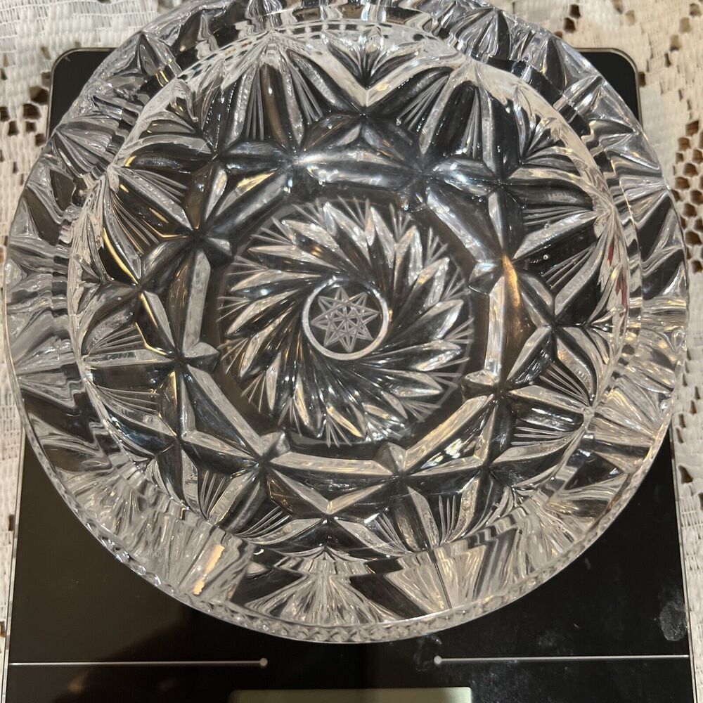 Bohemian Lead Crystal Ashtray Buzz Star Pattern Heavy Round 5 1/2Diameter